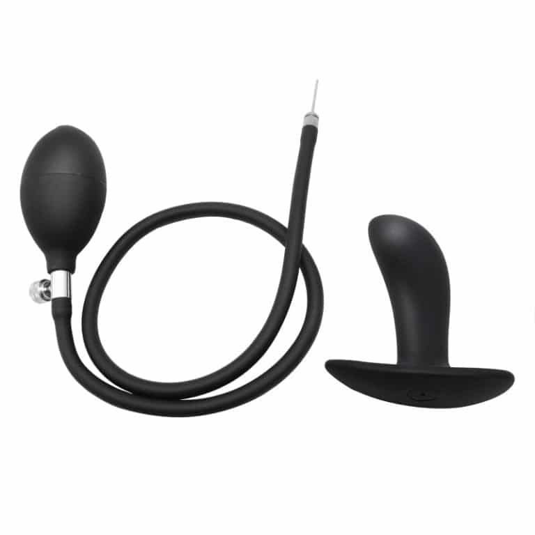 Inflatable Plug with Removable Pump