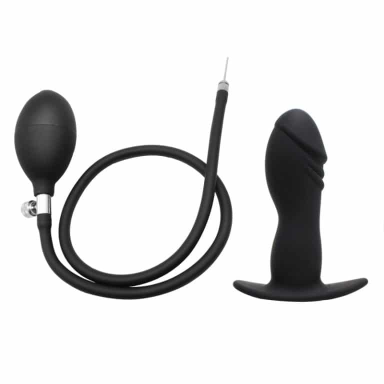 Inflatable Plug with Removable Pump